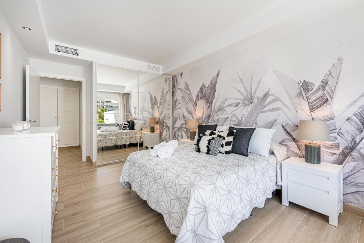 Brandnew Apartment By The Beach Marbella Exterior photo